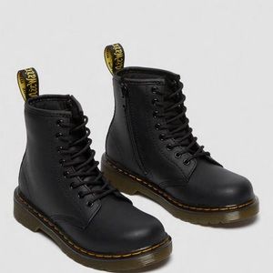 Dr Martens Black lace up girl boot size 4